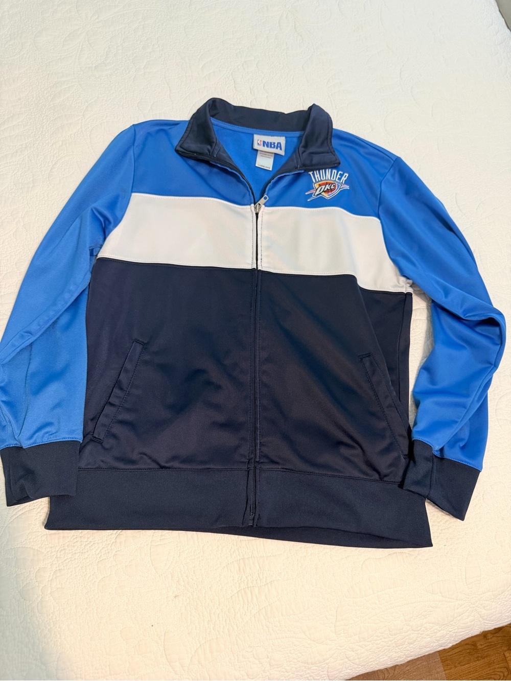 OKC Thunder boys full zip sweatshirt youth large basketball sweatshirt